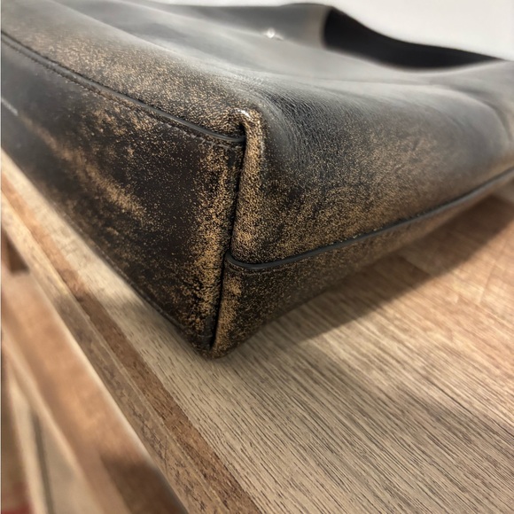 Coach Brooklyn 28 in Loved Leather - Picture 4 of 8